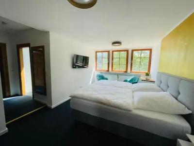 Bayerischer Hof - 49