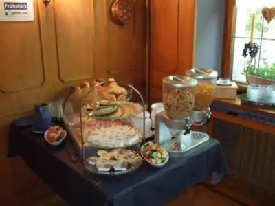 Bayerischer Hof - 10