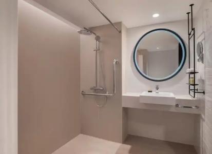 DoubleTree by Hilton Bangkok Ploenchit - SHA Plus Certified - 108