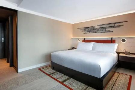DoubleTree by Hilton Bangkok Ploenchit - SHA Plus Certified - 103