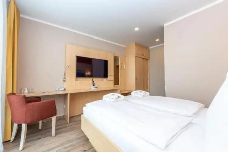 Das an der Stadthalle - 3