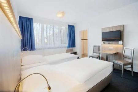 & Gästehaus Rostock Lütten Klein - 30