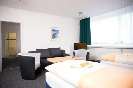 & Gästehaus Rostock Lütten Klein - 25