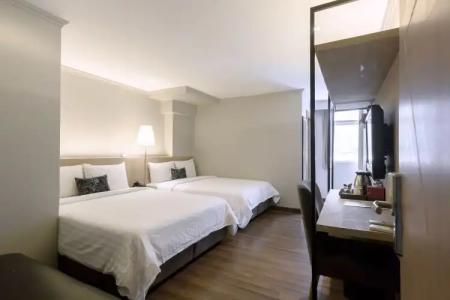 Maxim's Inn - 22