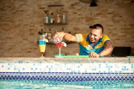 BM Beach Resort - 36