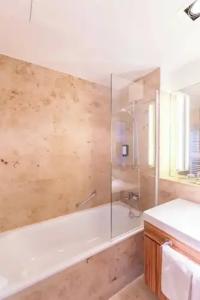 ACHAT Regensburg Herzog am Dom - 65