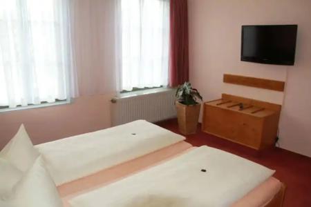 Zur Goldenen Sonne - 1