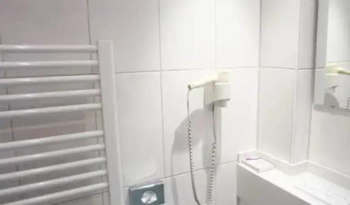 Herdegen - Self Check-in - 15