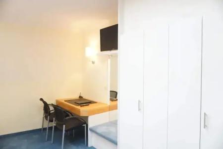 Herdegen - Self Check-in - 1