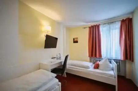 Herdegen - Self Check-in - 4