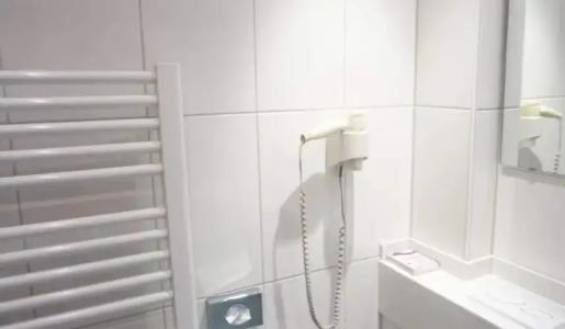 Herdegen - Self Check-in - 31