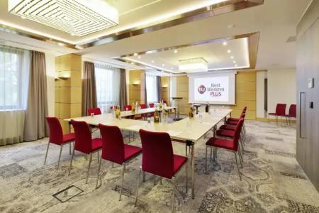 Best Western Plus Arosa - 32