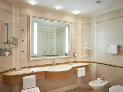 Travel Charme Kurhaus Binz - 22