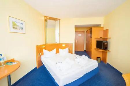 Arkona Strandhotel - 4