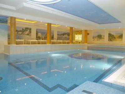 Rugard Thermal Strandhotel - 10