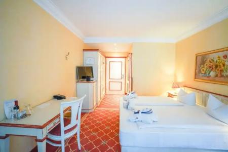 Rugard Thermal Strandhotel - 76