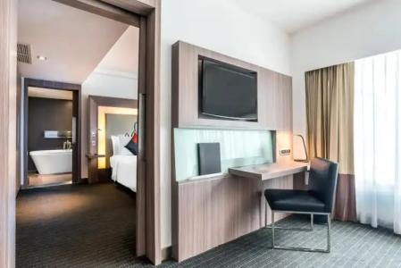 Novotel Bangkok Silom Road - 42