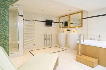 Alpin & Wellness Resort Ludwig Royal - 36