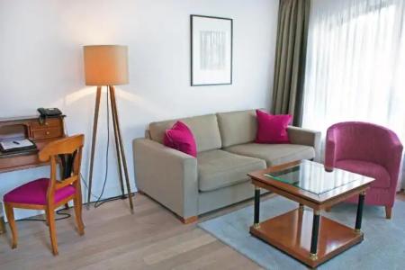 Bayerischer Hof - 129