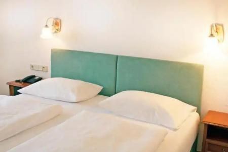 Bayerischer Hof - 34