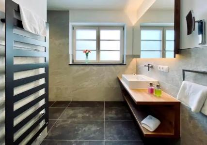 Bayerischer Hof - 29