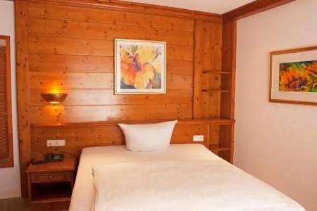 Bayerischer Hof - 66