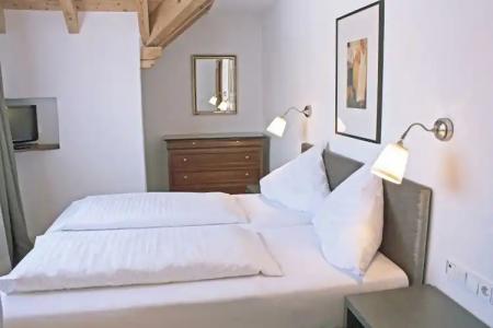 Bayerischer Hof - 148