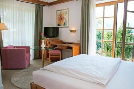 Bayerischer Hof - 68