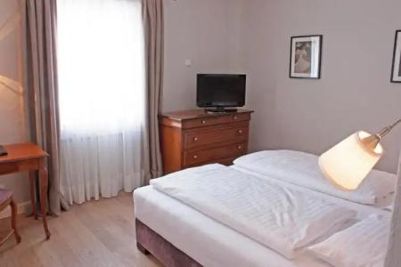 Bayerischer Hof - 55