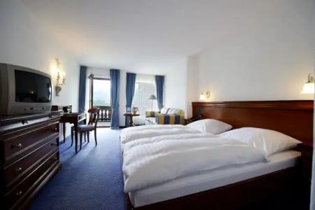 Bayerischer Hof - 107