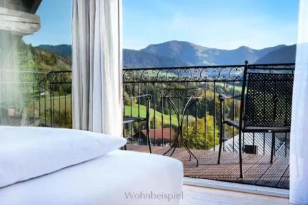 Bayerischer Hof - 121