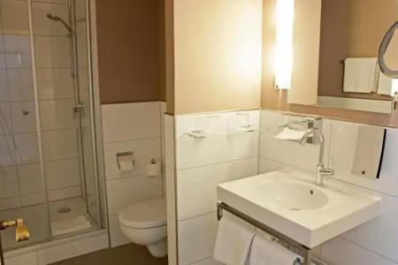 Bayerischer Hof - 60