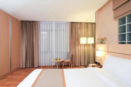 Petals Inn - 67