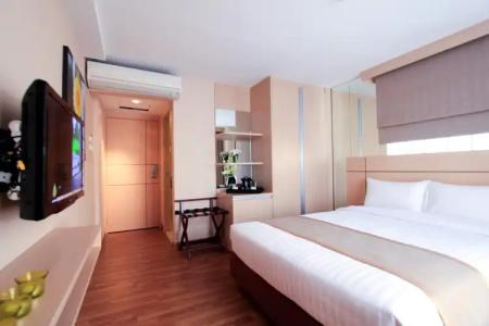 Petals Inn - 135