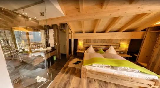 Feuriger Tatzlwurm - 30