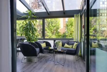 Novina Tillypark - 7