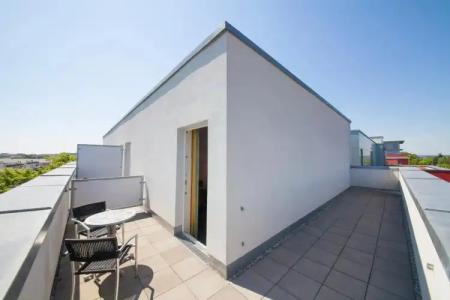 Novina Tillypark - 22