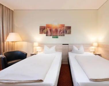 NOVINA Südwestpark - 2