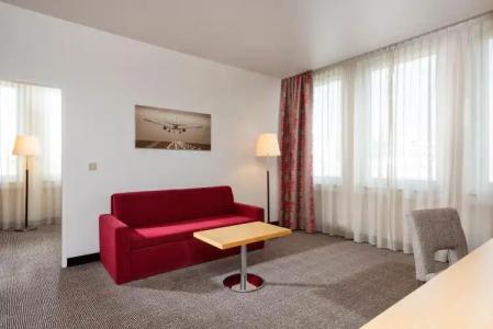 Holiday Inn Frankfurt Airport - Neu-Isenburg, an IHG - 3