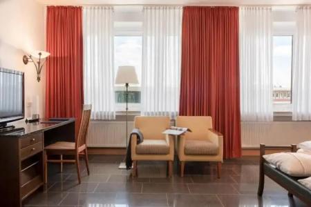 Conti Am Hauptbahnhof - 42