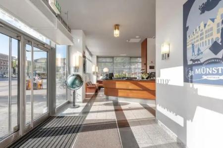 Conti Am Hauptbahnhof - 1