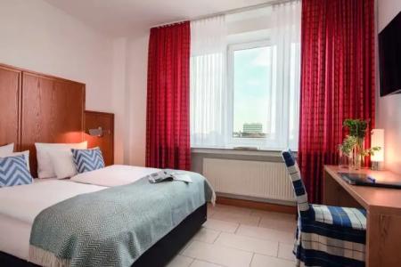 Conti Am Hauptbahnhof - 24