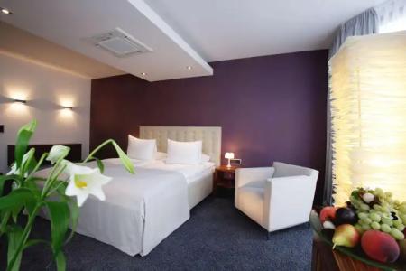 Erzgiesserei Europe - 16