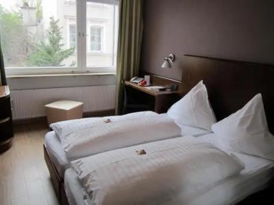 Westend (non-smoking) - 112