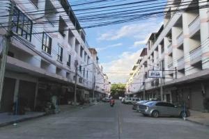 JS House 2014, Sri Racha