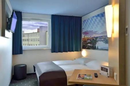 B&B Munchen City-Nord - 3