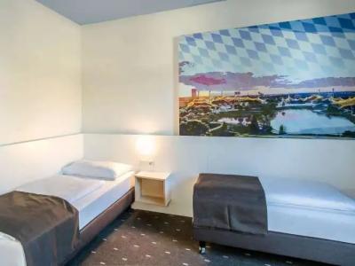 B&B Munchen City-Nord - 17