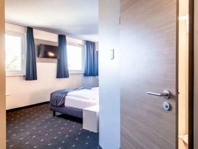 B&B Munchen City-Nord - 43