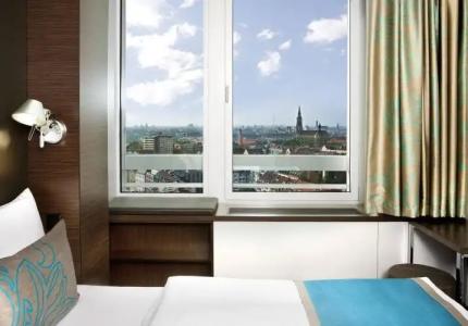 Motel One Munchen-Campus - 3