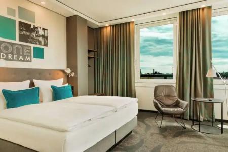 Motel One Munchen-Campus - 28